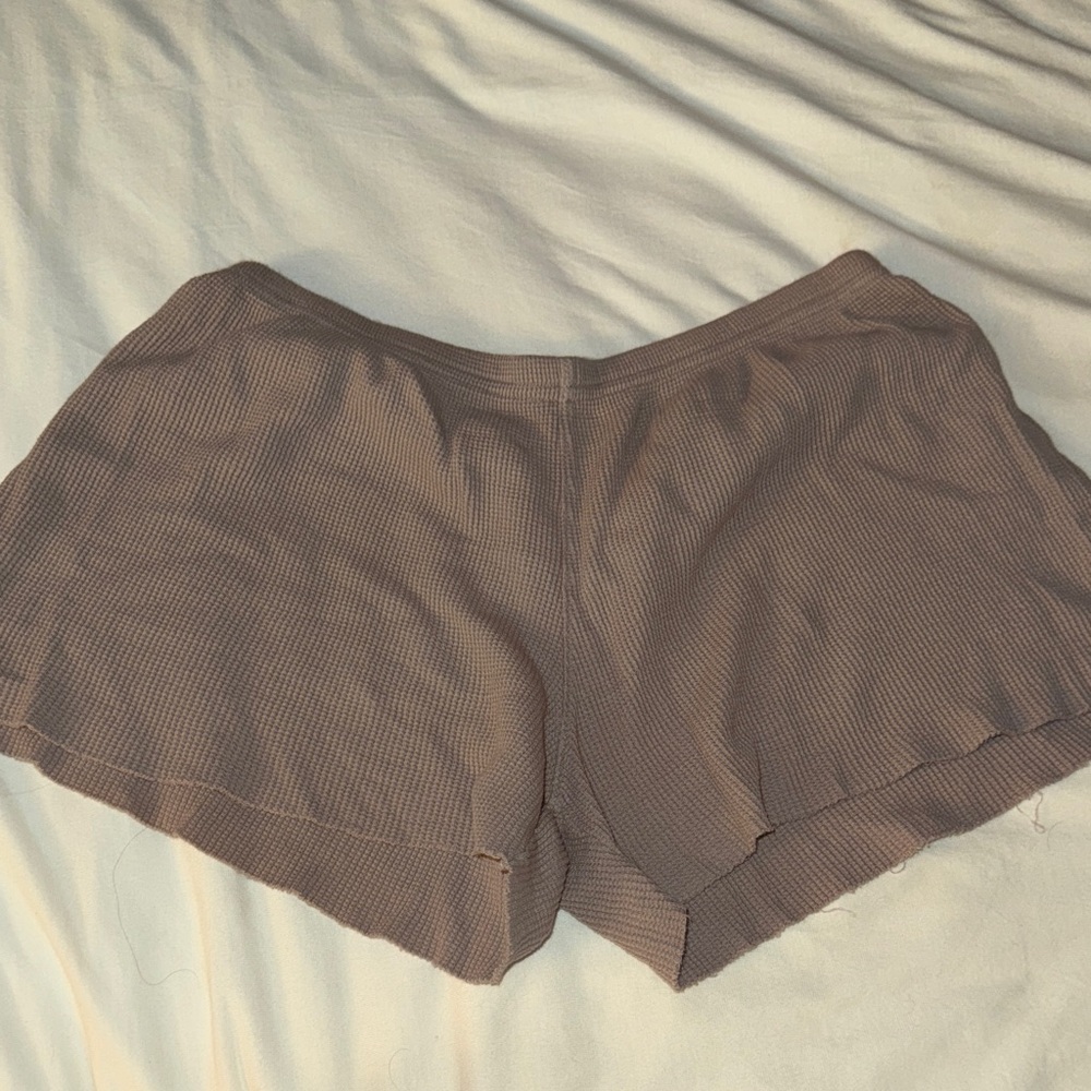 BRANDY MELVILLE shorts